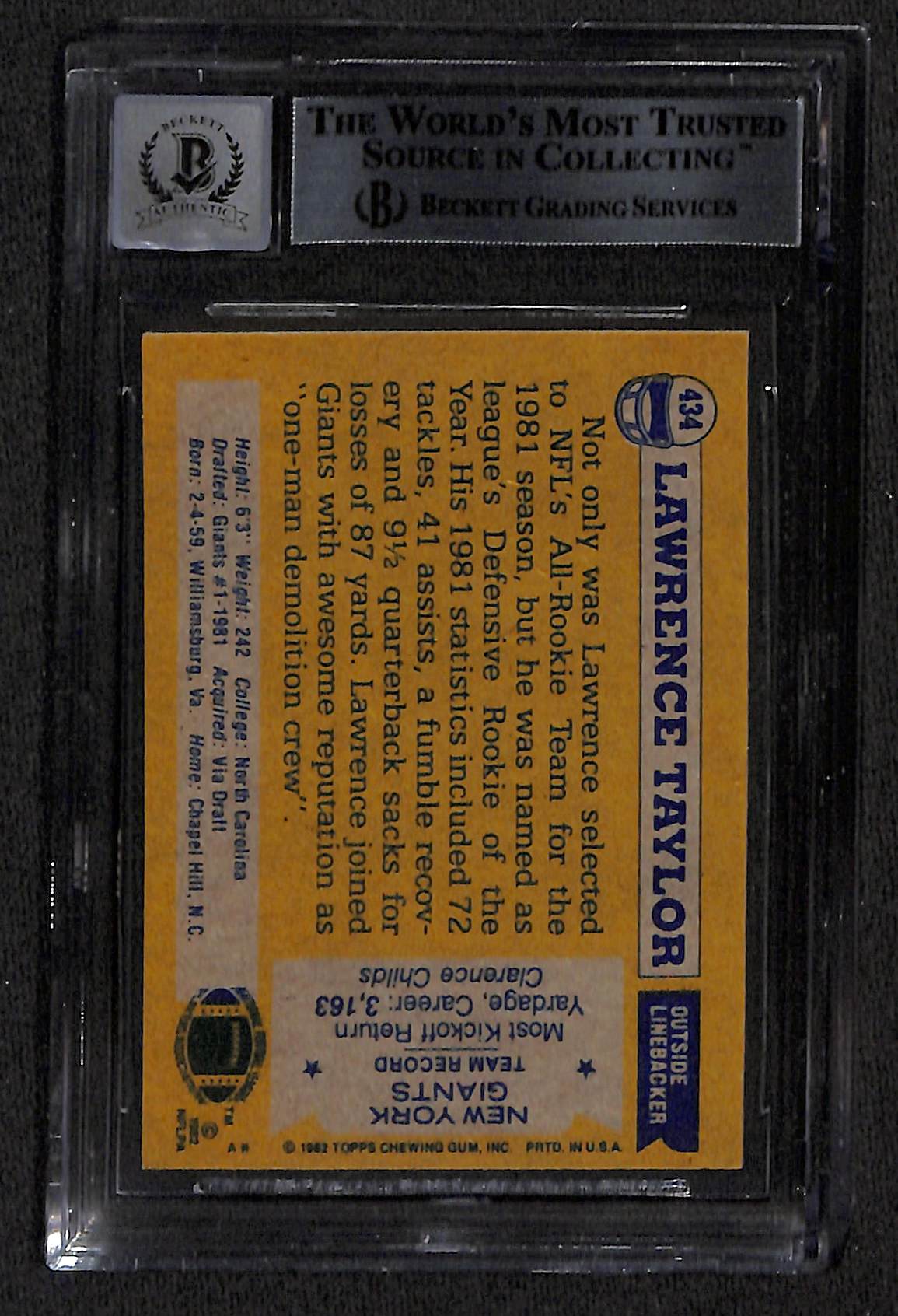 1982 TOPPS LAWRENCE TAYLOR ROOKIE RC CARD AUTO BAS AUTO GRADE 10 (0834)