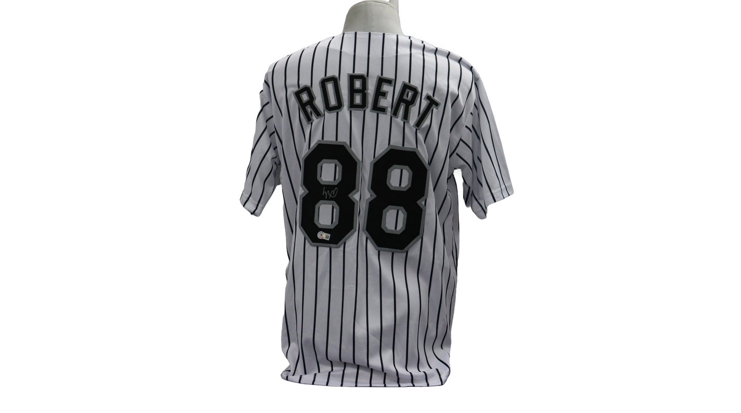 LUIS ROBERT CUSTOM AUTOGRAPHED WHITE JERSEY (BECKETT)