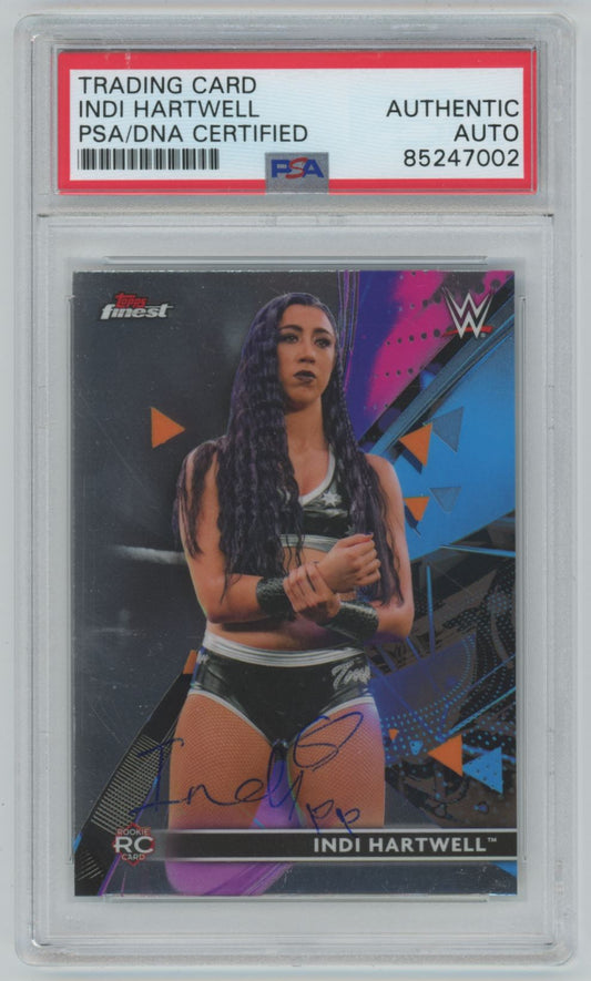 2021 Topps Finest WWE Indi Hartwell Auto - PSA/DNA