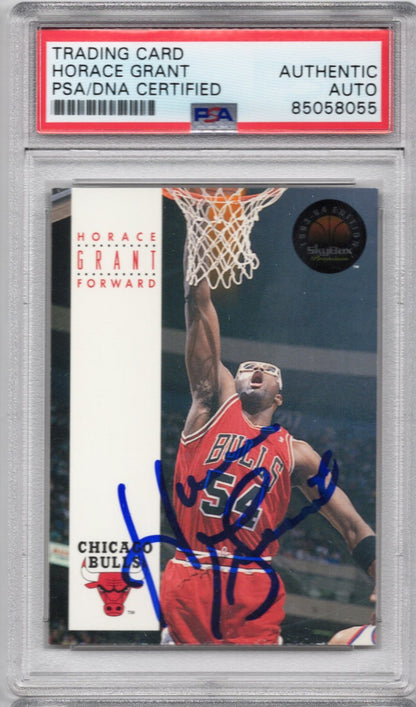 1993 SKYBOX HORACE GRANT PSA/DNA AUTOGRAPH (8055)