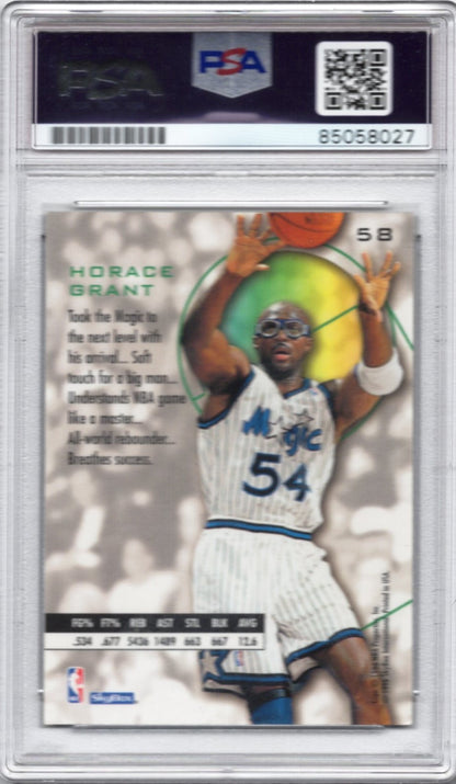 1996 SKYBOX HORACE GRANT PSA/DNA AUTOGRAPH (8027)