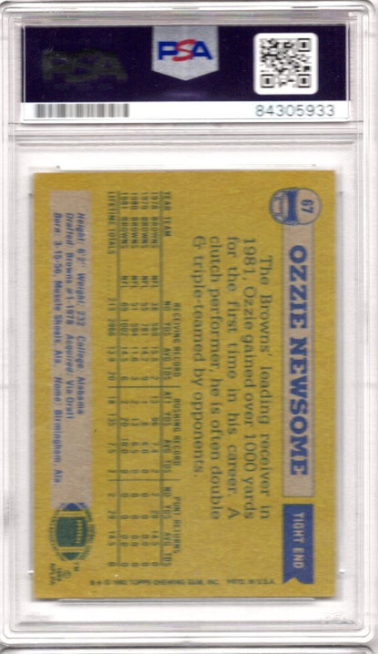 1982 TOPPS OZZIE NEWSOME AUTOGRAPH PSA/DNA (5933)