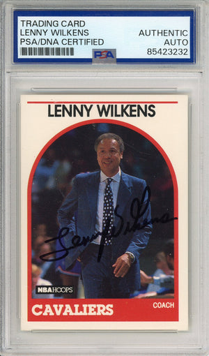 1989 NBA HOOPS LENNY WILKENS #216 CAVALIERS COACH HOF AUTOGRAPH PSA/DNA AUTHENTIC AUTO