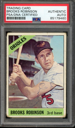1966 TOPPS BROOKS ROBINSON #390 ORIOLES BASEBALL HALL OF FAME PSA/DNA AUTO