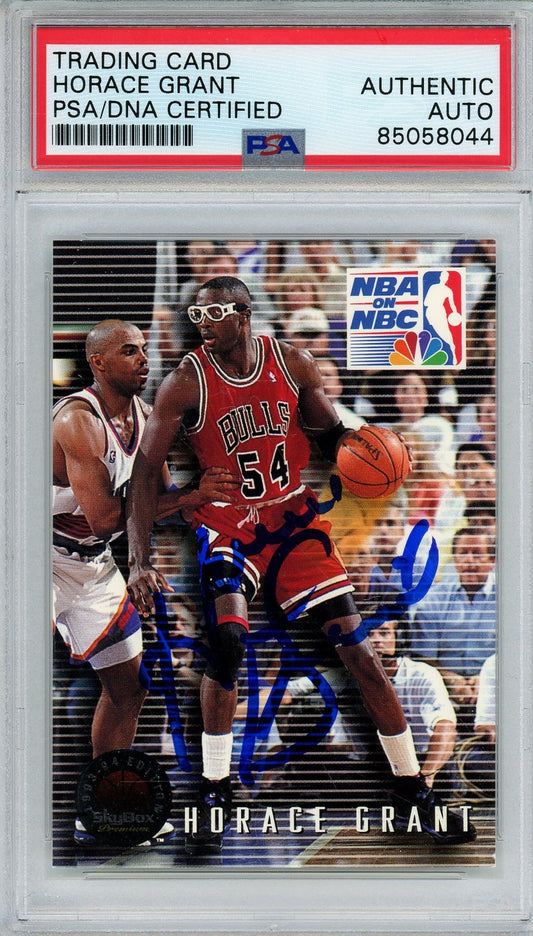 1993 SKYBOX NBA ON NBC HORACE GRANT AUTO - PSA/DNA Authentic