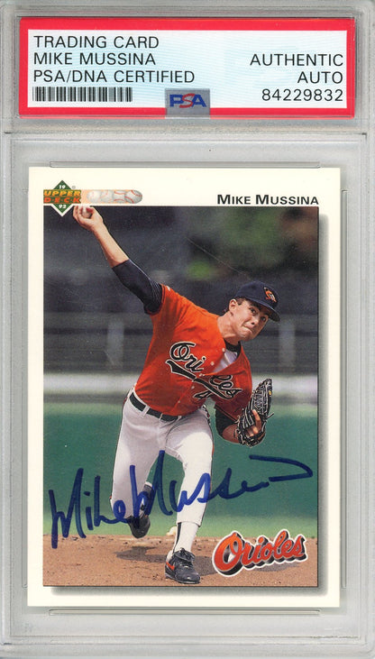 1992 UPPER DECK MIKE MUSSINA #675 HOF ORIOLES 7-TIME GOLD GLOVE AUTOGRAPH PSA/DNA