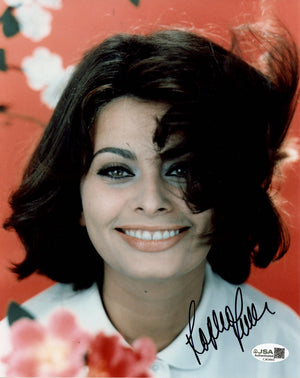 SOPHIA LOREN AUTOGRAPHED 8X10 PHOTO - ENTERTAINMENT (JSA)