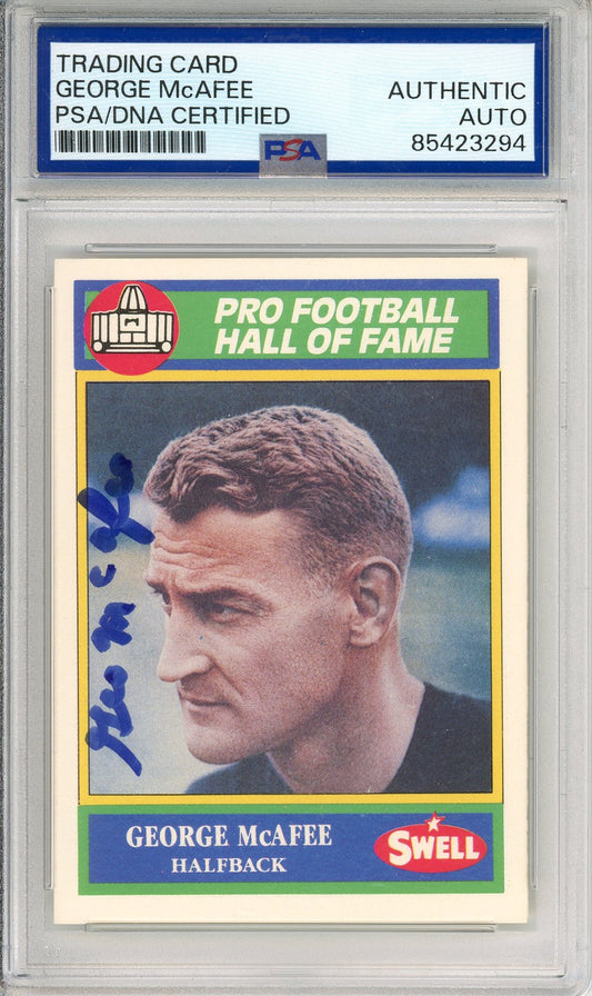 1990 SWELL FOOTBALL - GEORGE MCAFEE #75 HALL OF FAME AUTOGRAPH PSA/DNA AUTHENTIC