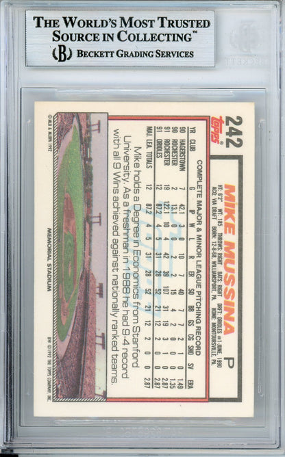 1992 TOPPS MIKE MUSSINA #242 HOF AUTOGRAPH BECKETT AUTHENTIC